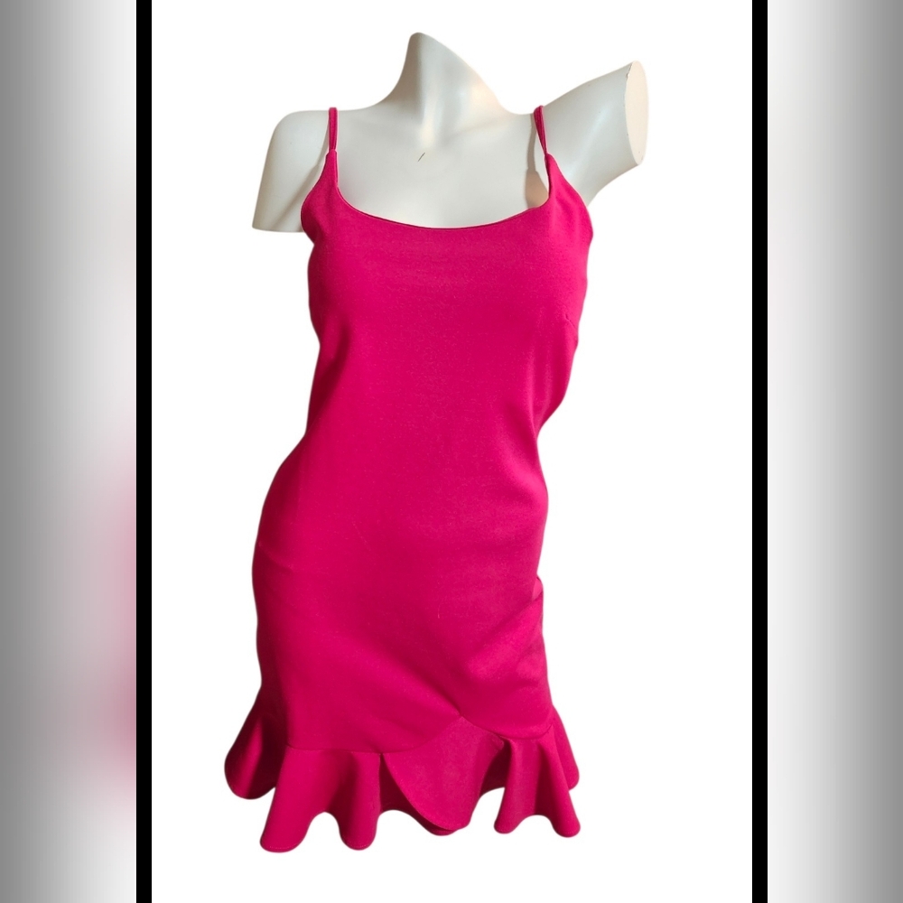 🇺🇸Streetwear Society Vibrant Pink Ruffle Hem Dress